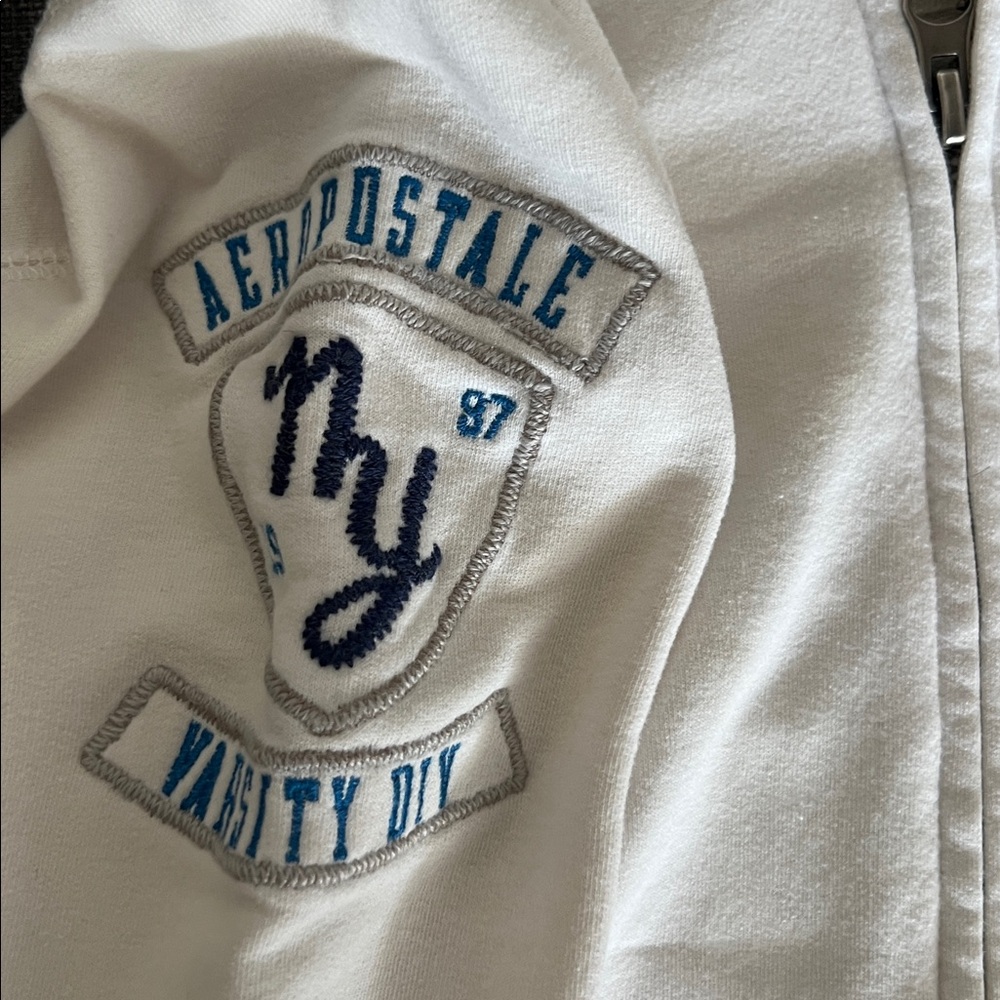 Aeropostale Cream Hoodie with Navy Patch Details - Picture 3 of 7